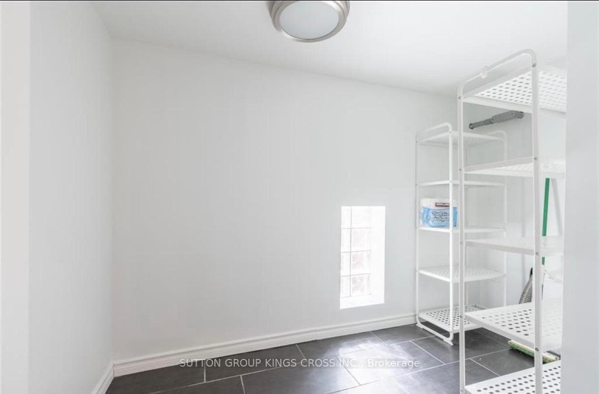 179 John Street Unit Upper photo 11