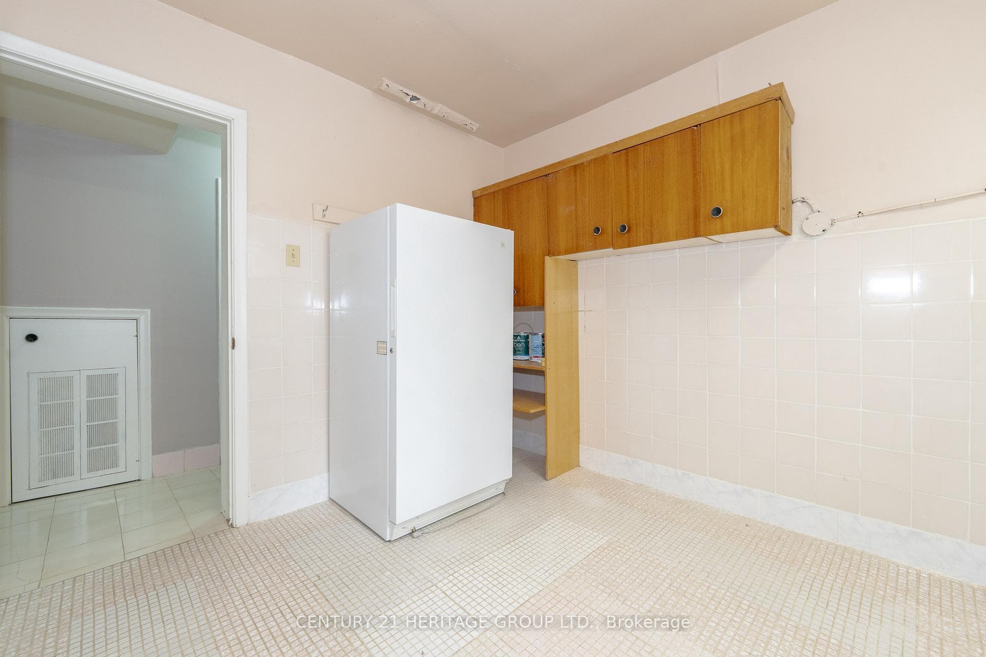 20 Steven Avenue photo 29