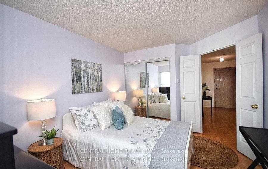 7825 Bayview Avenue Unit 502 photo 15