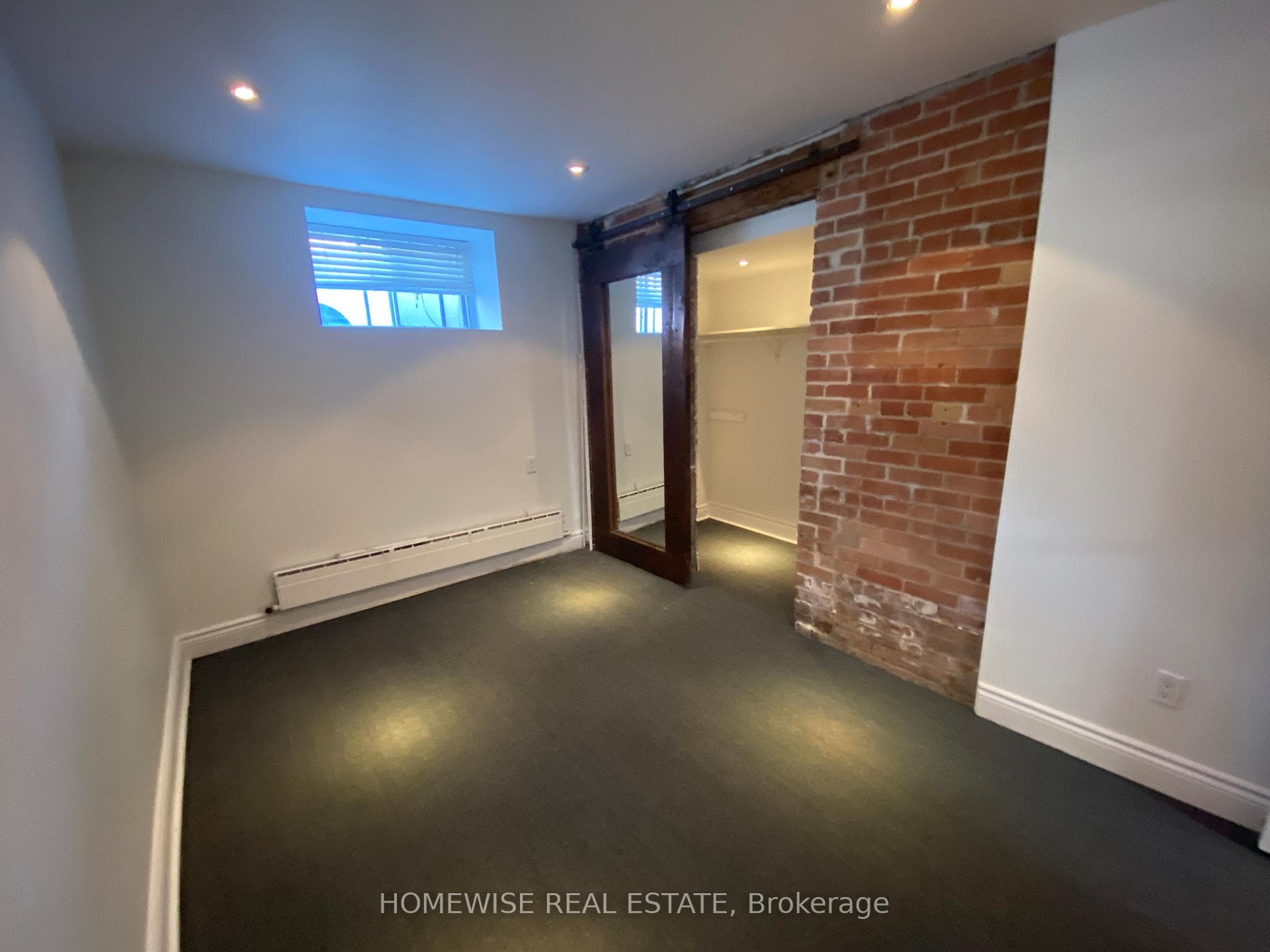 20 Triller Avenue Unit 1 photo 14