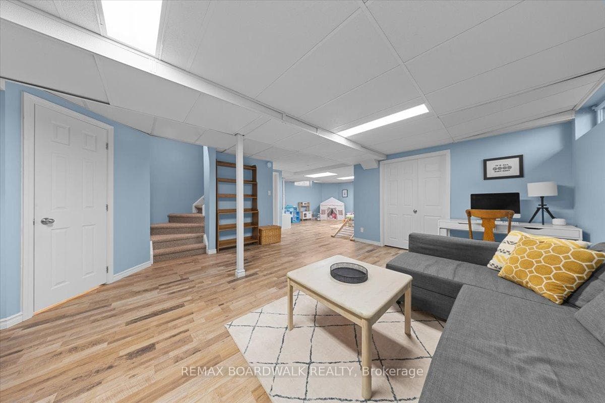 1715 Teakdale Avenue photo 37