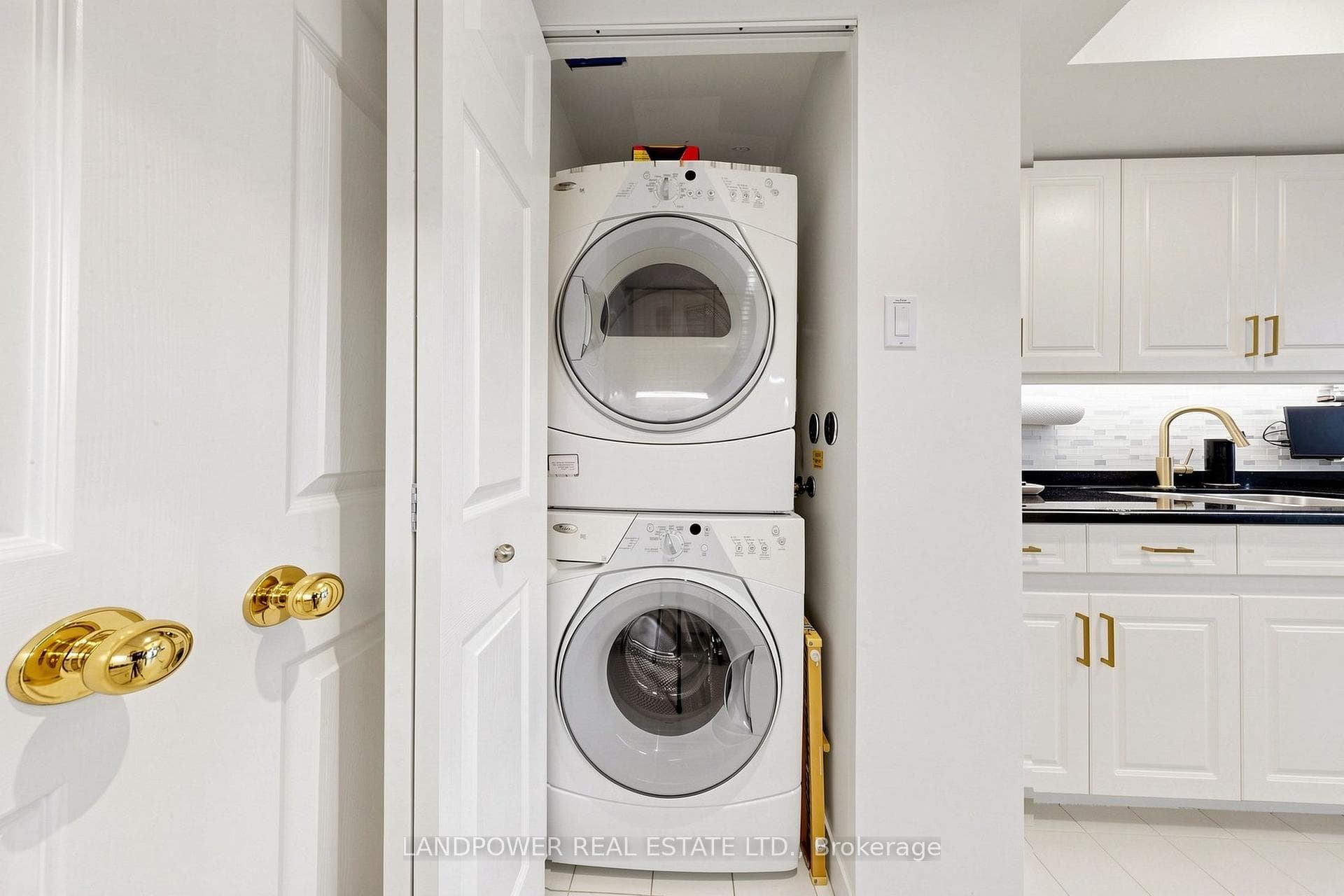 7825 Bayview Avenue Unit 1106 photo 28