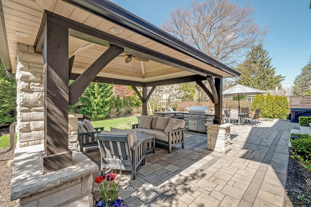 246 Pomona Avenue photo 42