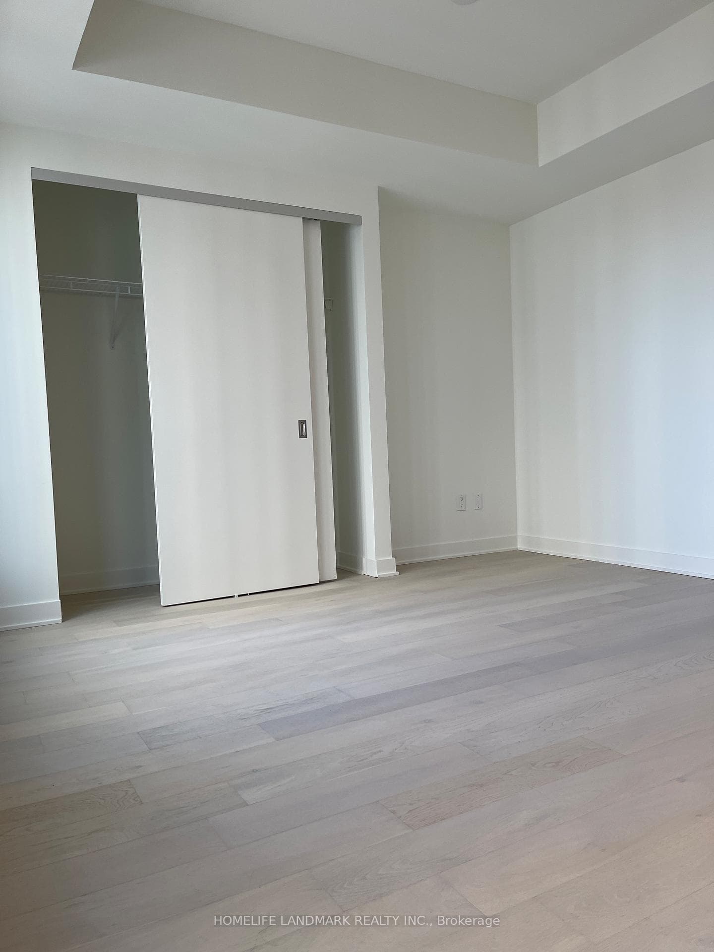 11 Yorkville Avenue Unit 2408 photo 12