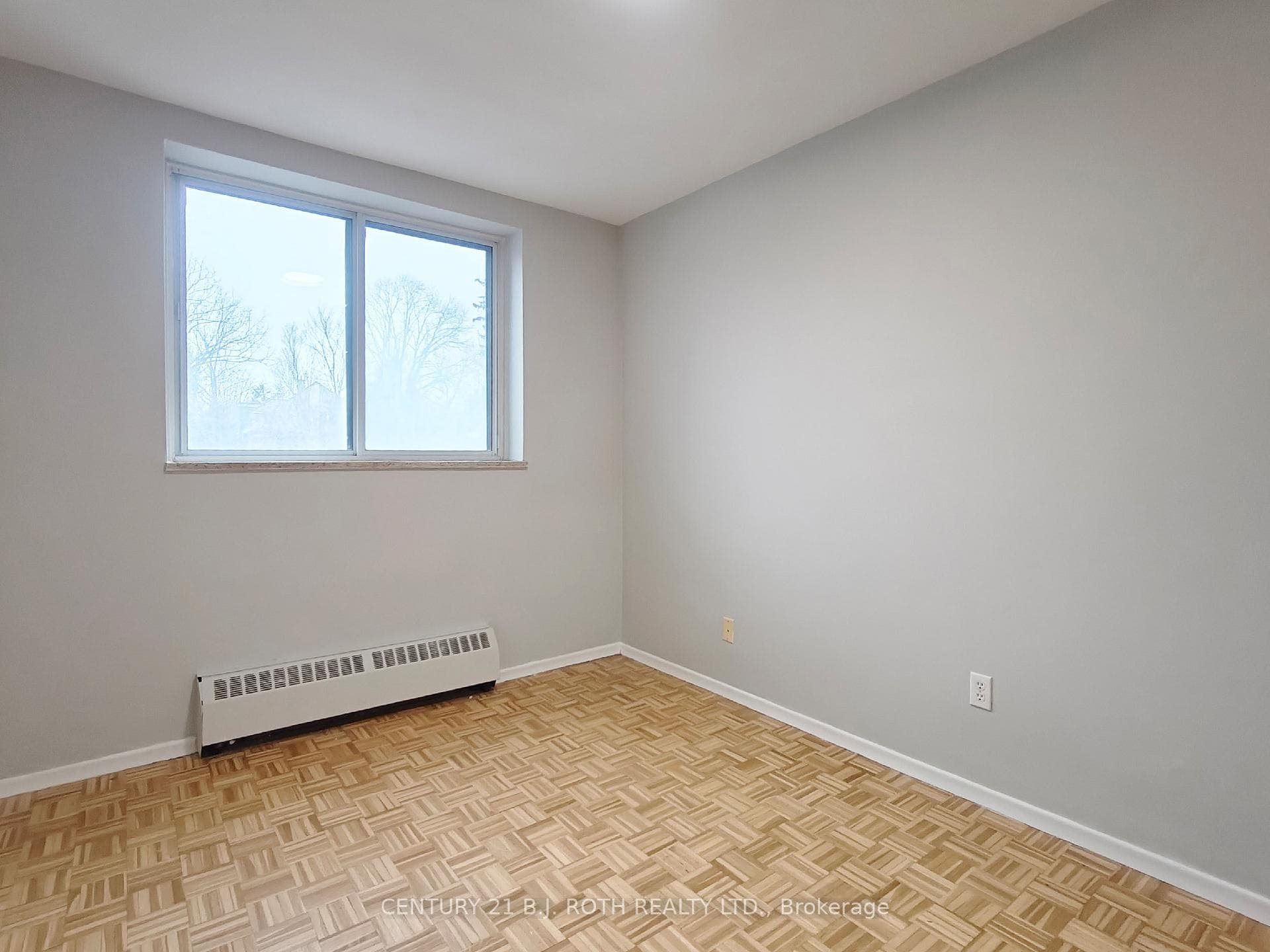 37 Peel Street Unit 301 photo 6