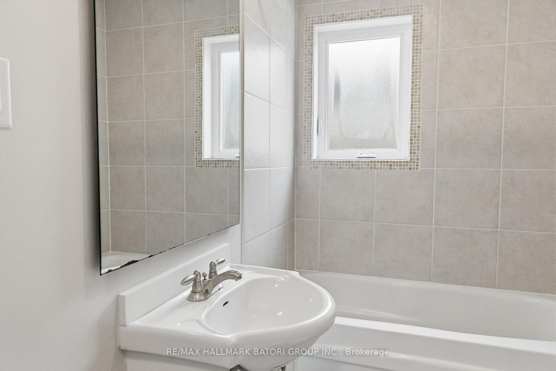 137 Latimer Avenue photo 45