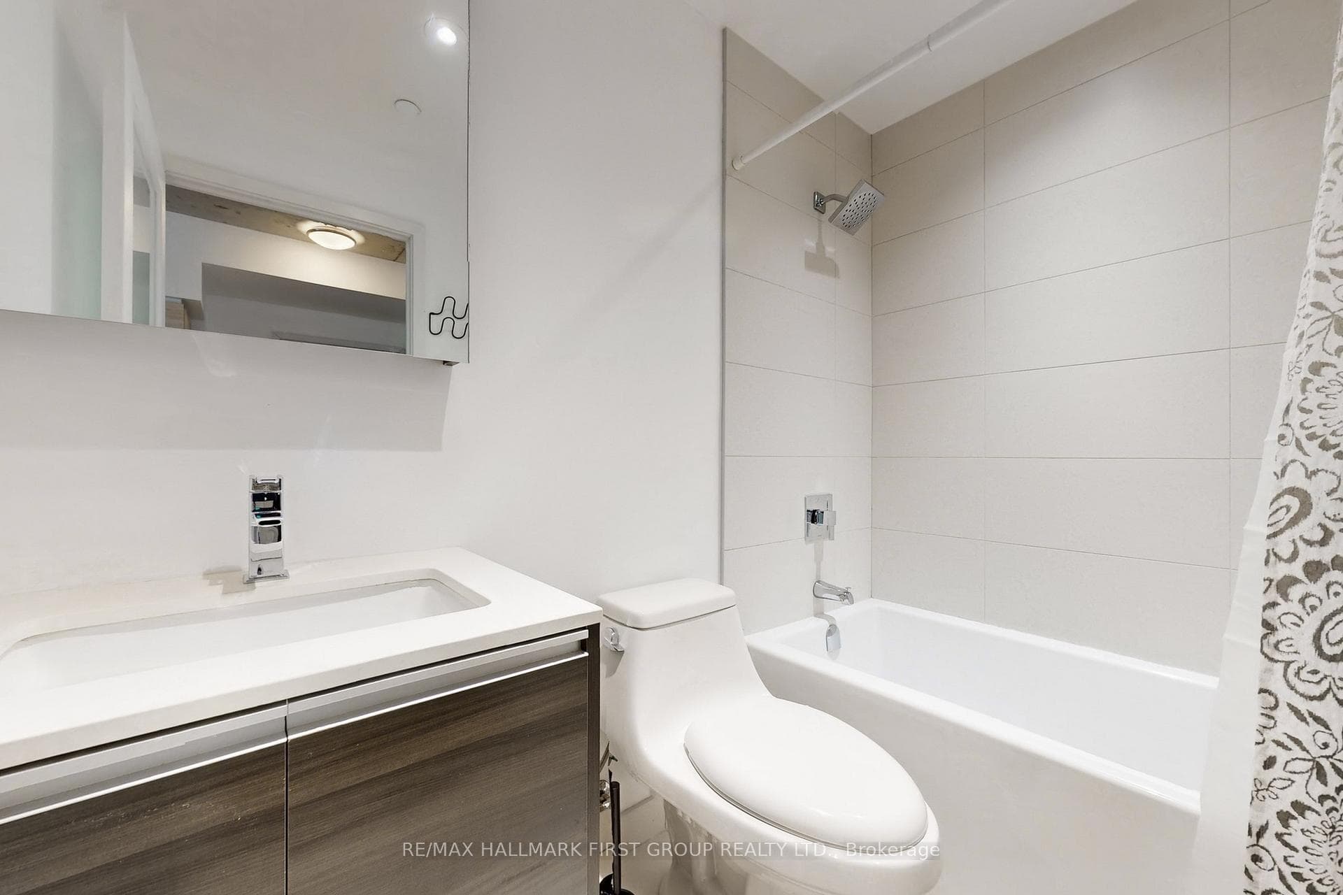 1190 Dundas Street Unit 729 photo 22