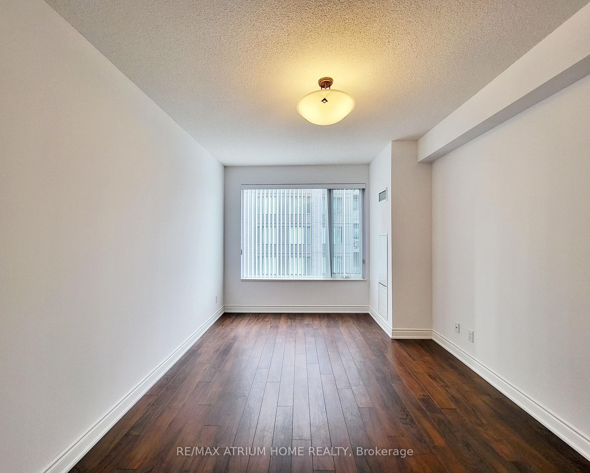 325 South Park Road Unit 1016 photo 10