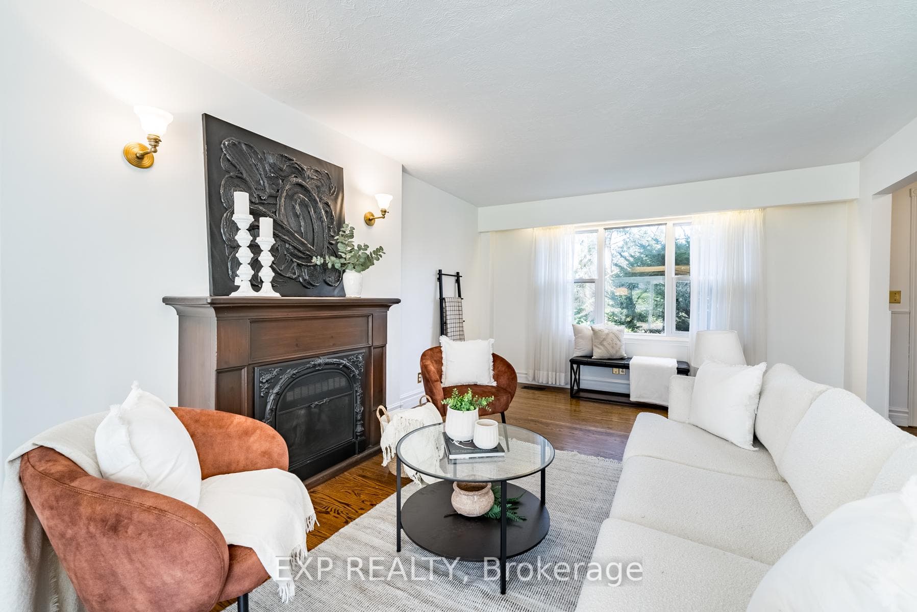 8 Parkwood Drive photo 5