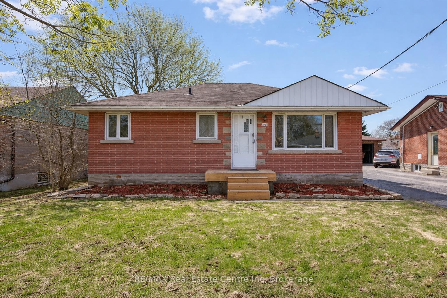 58 VANCOUVER Drive photo 1