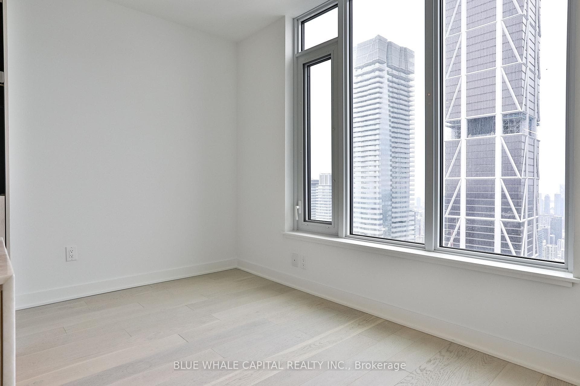 11 Yorkville Avenue Unit 5308 photo 20