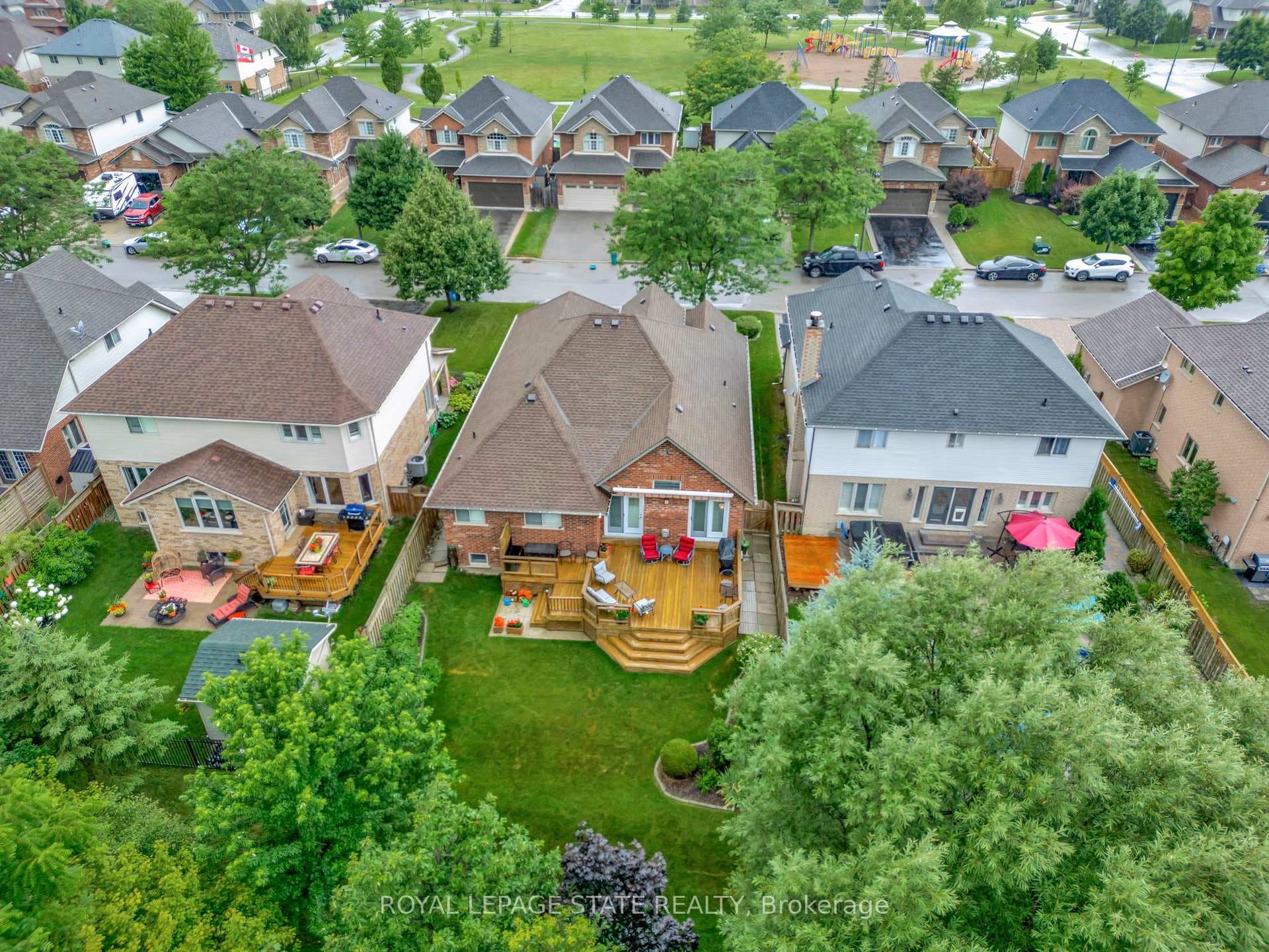 51 Etherington Crescent photo 36