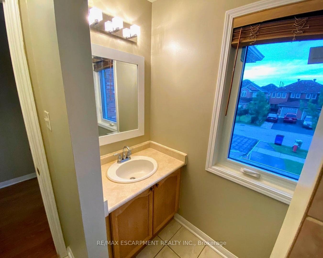 3824 Milkwood Crescent photo 17