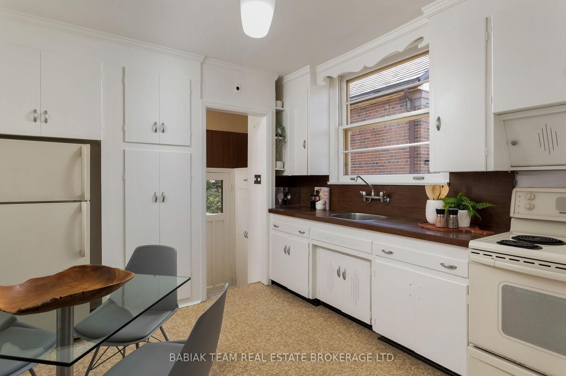 21 Inchcliffe Crescent photo 10