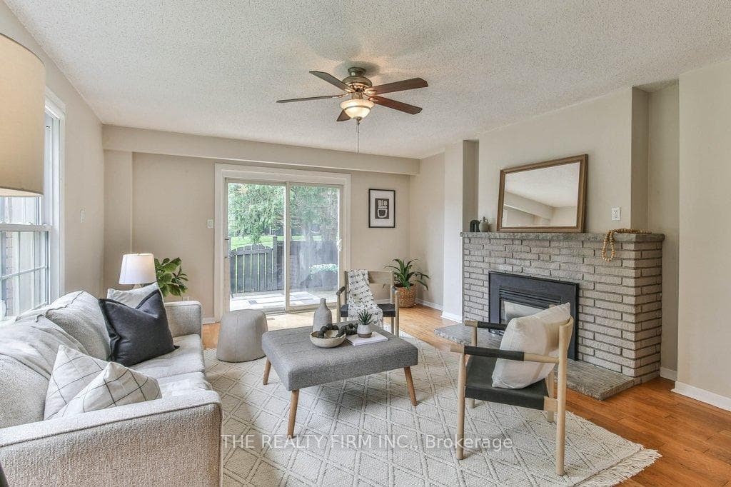 50 Guildwood Walk photo 17