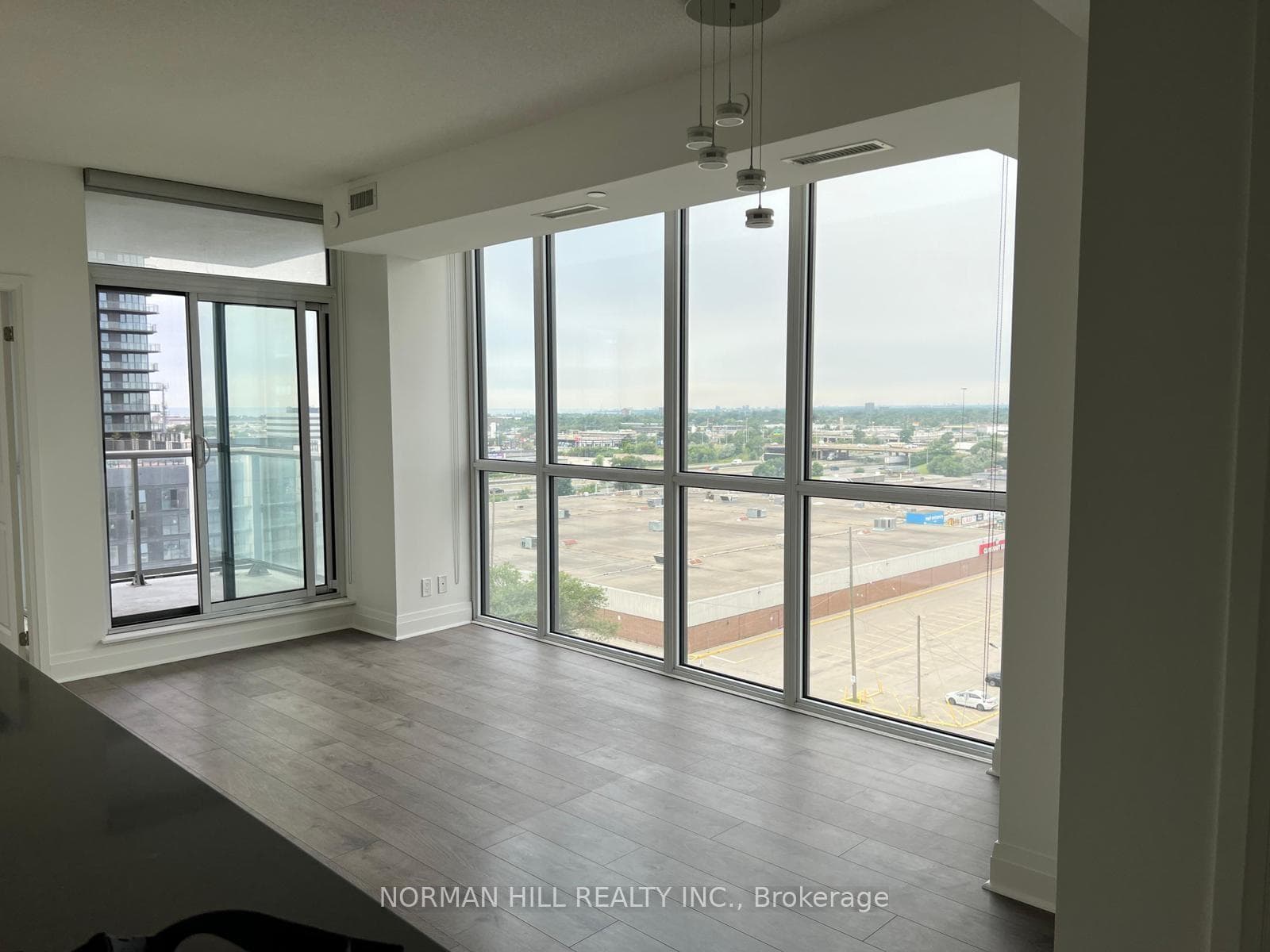 15 Zorra Street Unit 807 photo 8