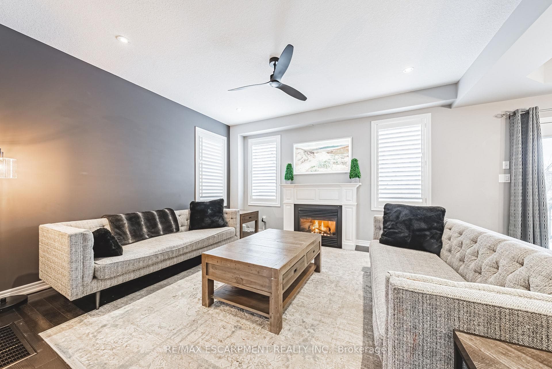 48 Madonna Drive photo 6