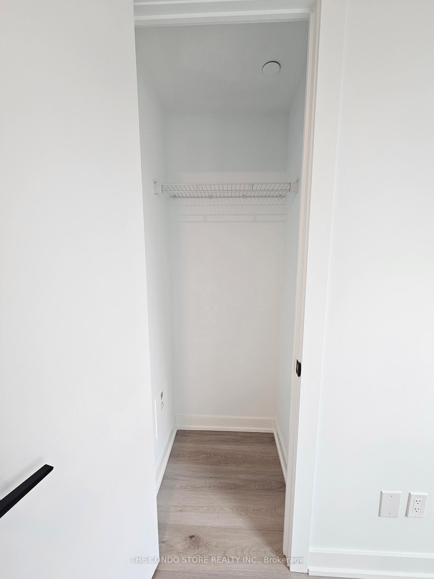 327 King Street Unit 1204 photo 10