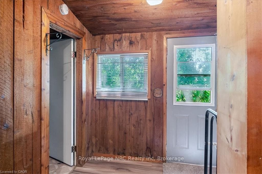382 Beach Boulevard photo 27
