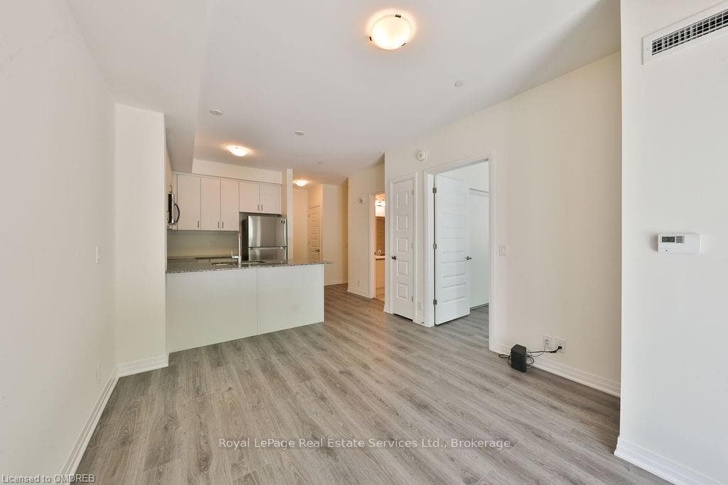 128 GROVEWOOD N/A Unit 125 photo 11