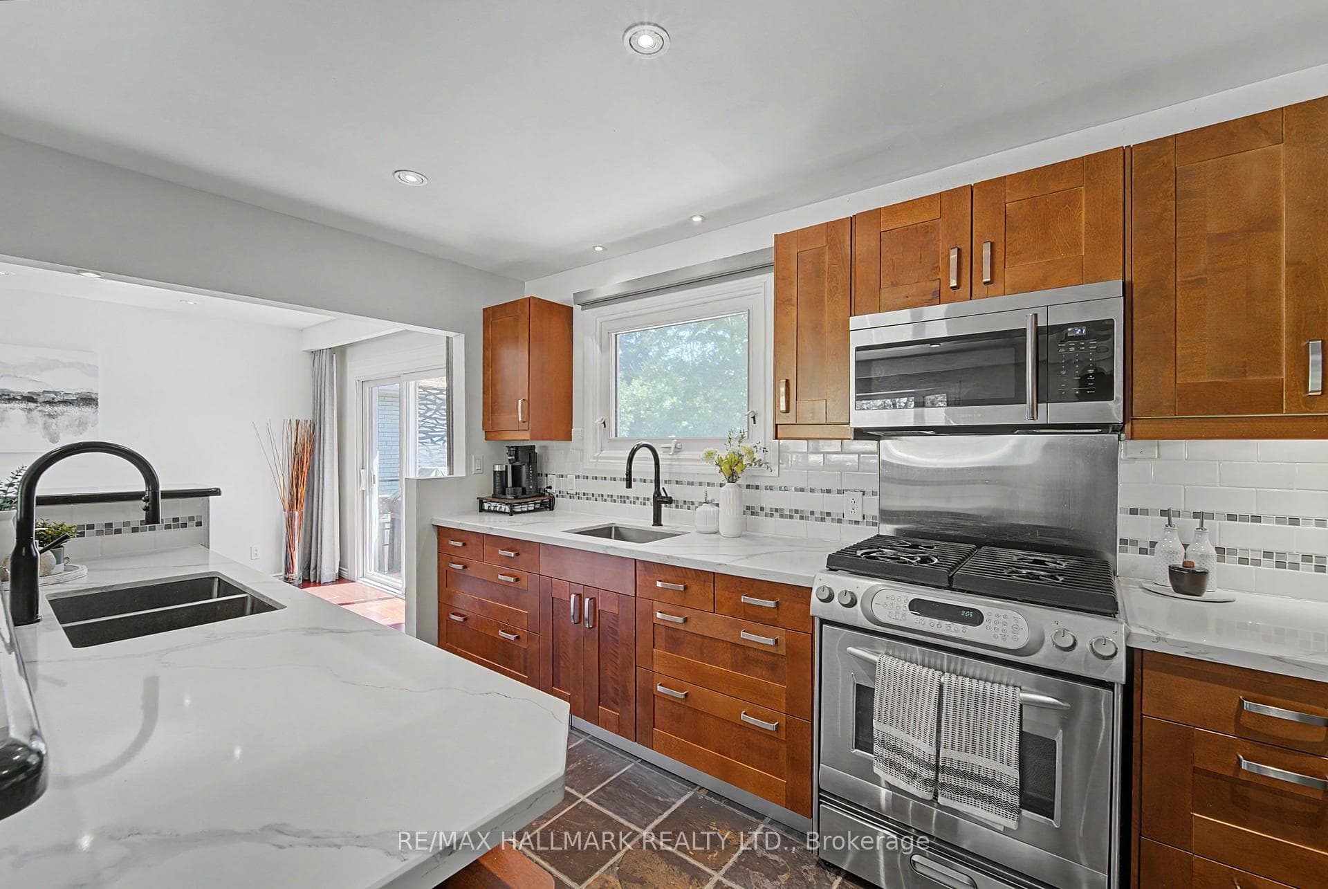 78 Charlottetown Boulevard photo 6