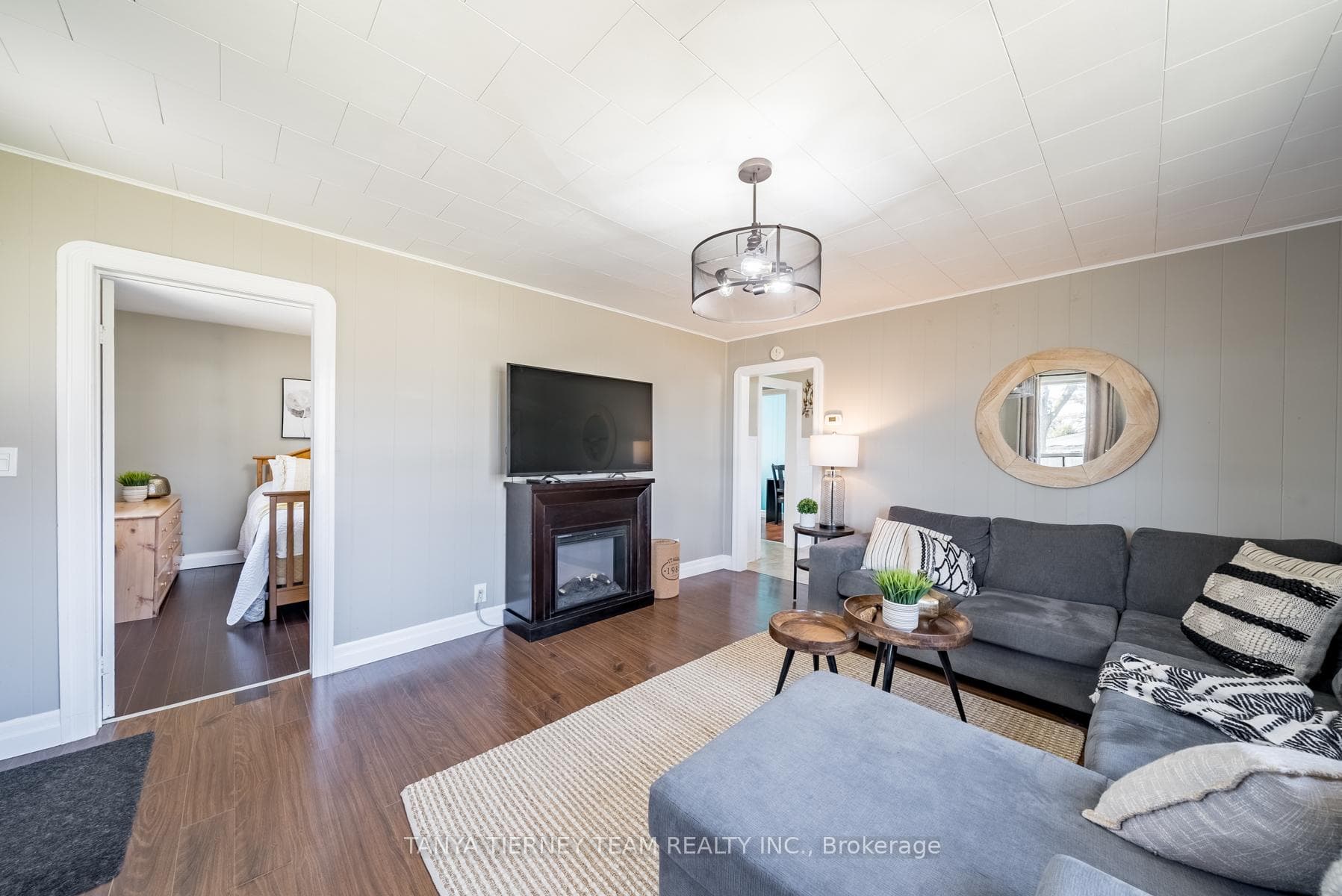 20 Albert Street photo 9