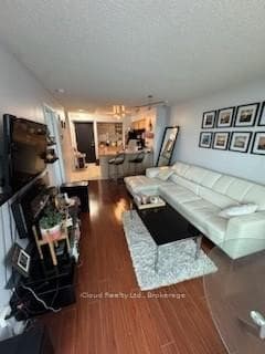 410 Queens Quay Unit 1110 photo 3
