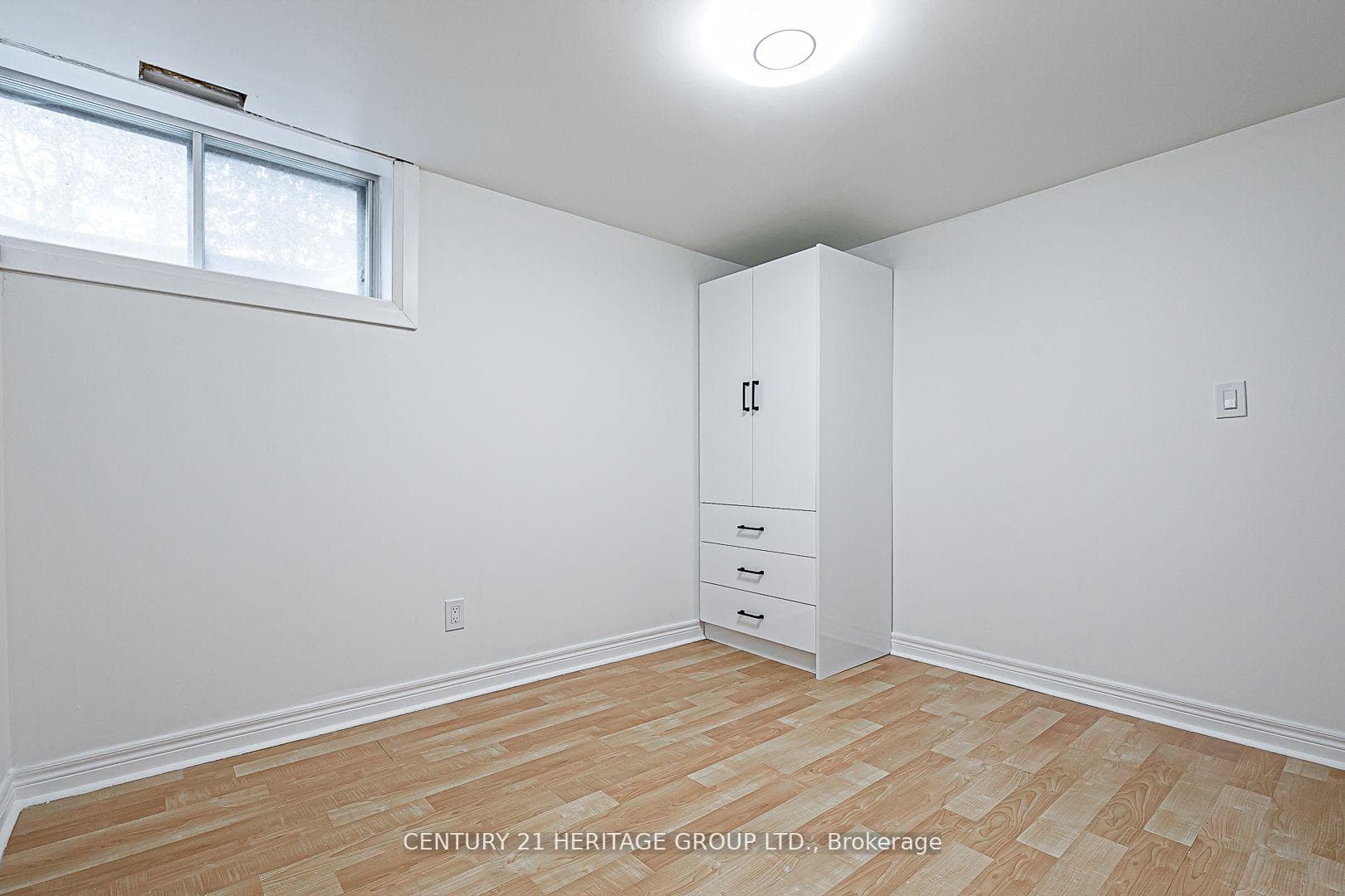 219 Harris Avenue Unit Bsmt photo 16