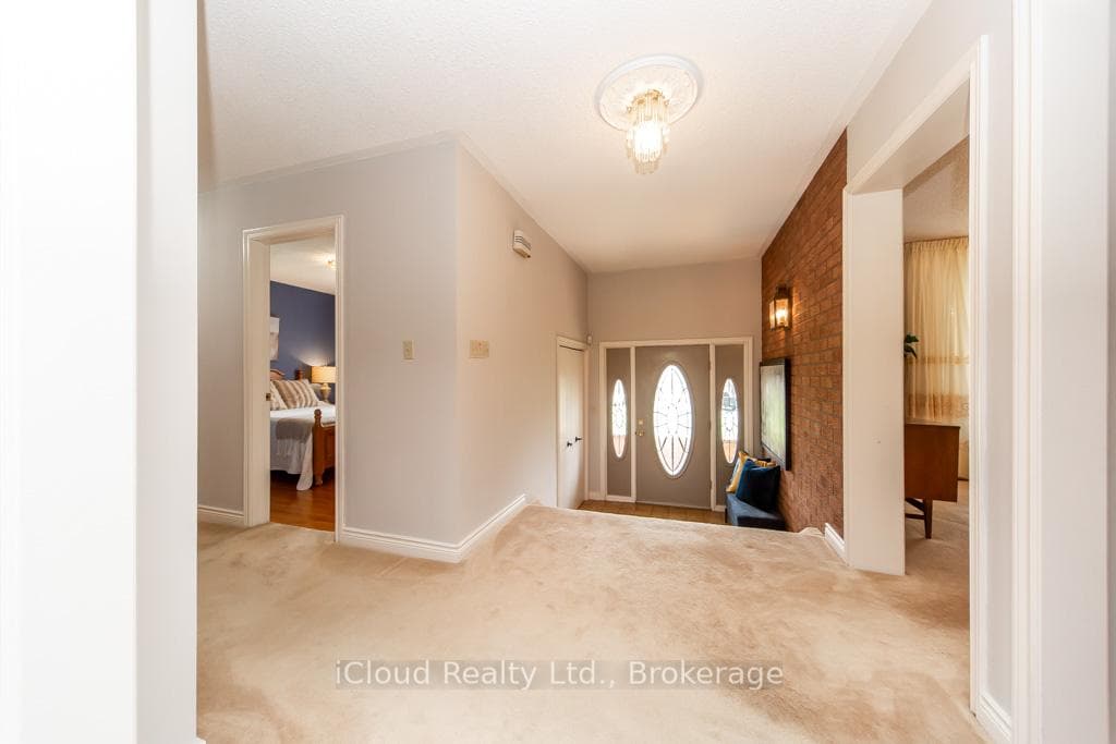 4101 Campbellville Road photo 3