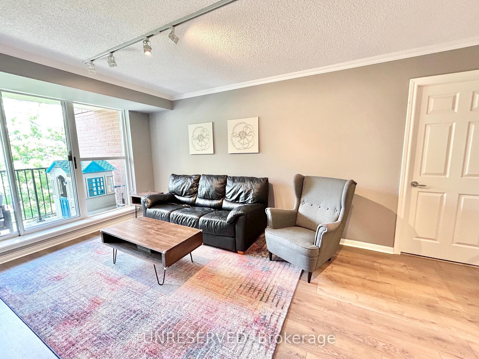 260 Merton Street Unit 510 photo 11