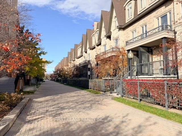 318 John Street Unit 243 photo 12
