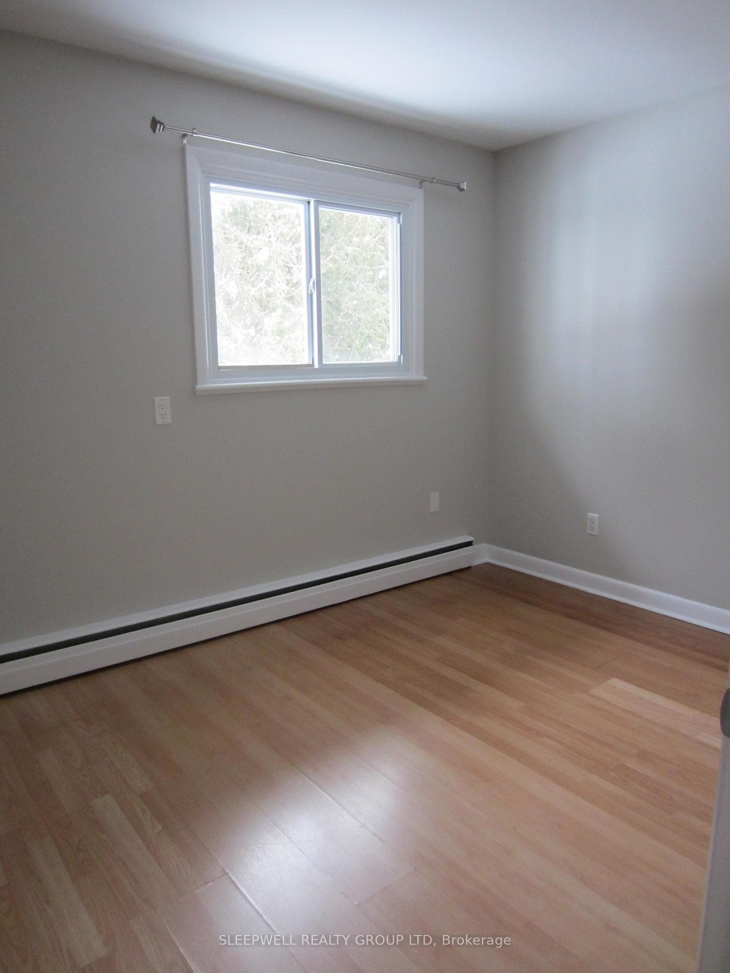 473 Vernon Avenue photo 35