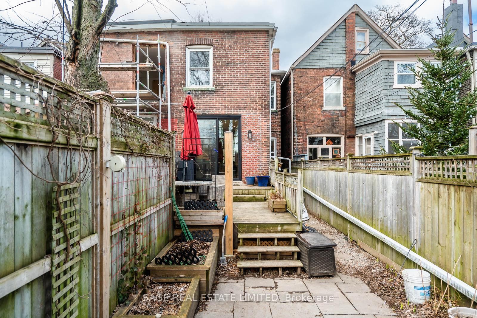 19 Frizzell Avenue photo 38