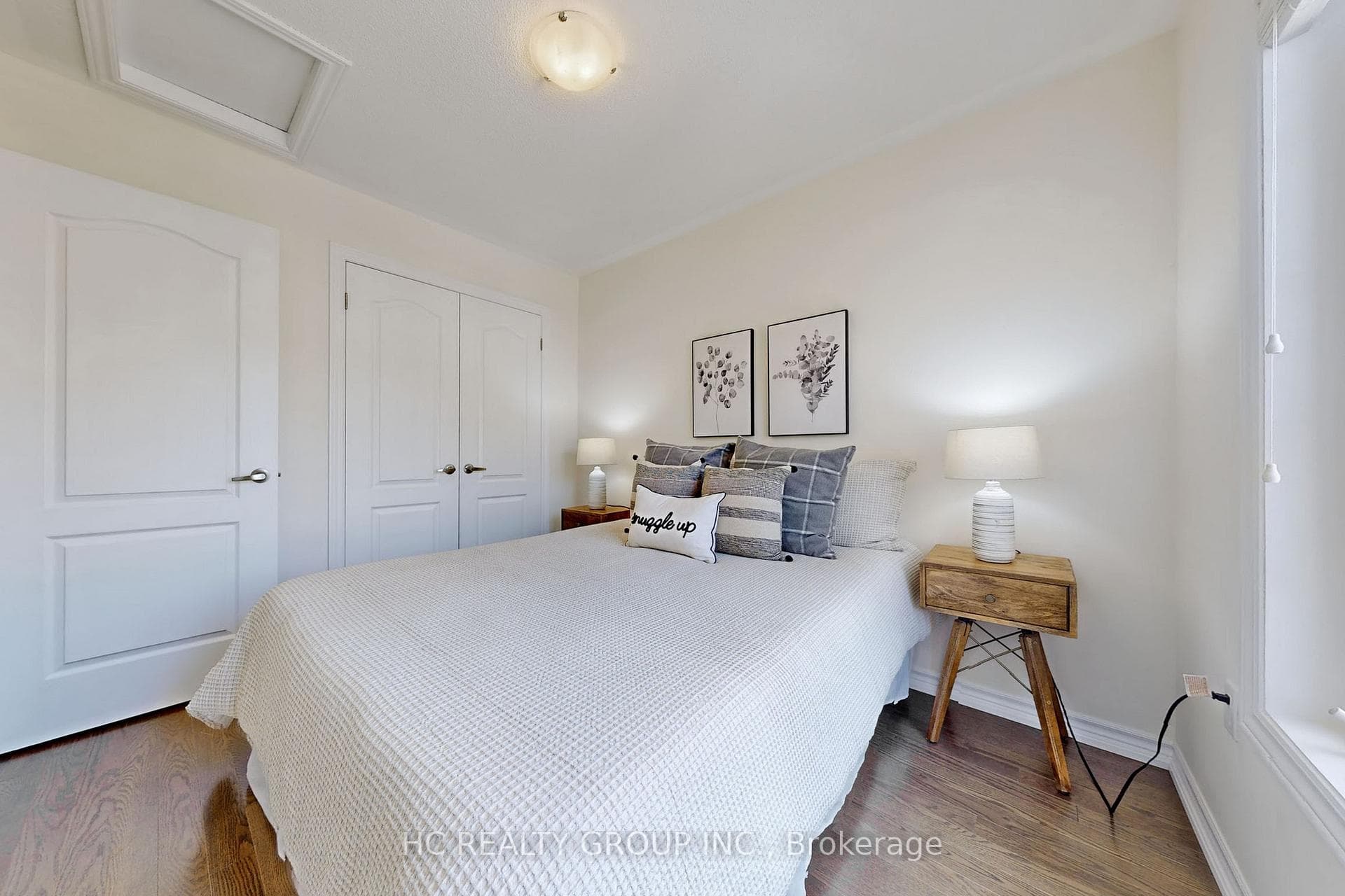 43 Milbourne Lane photo 24
