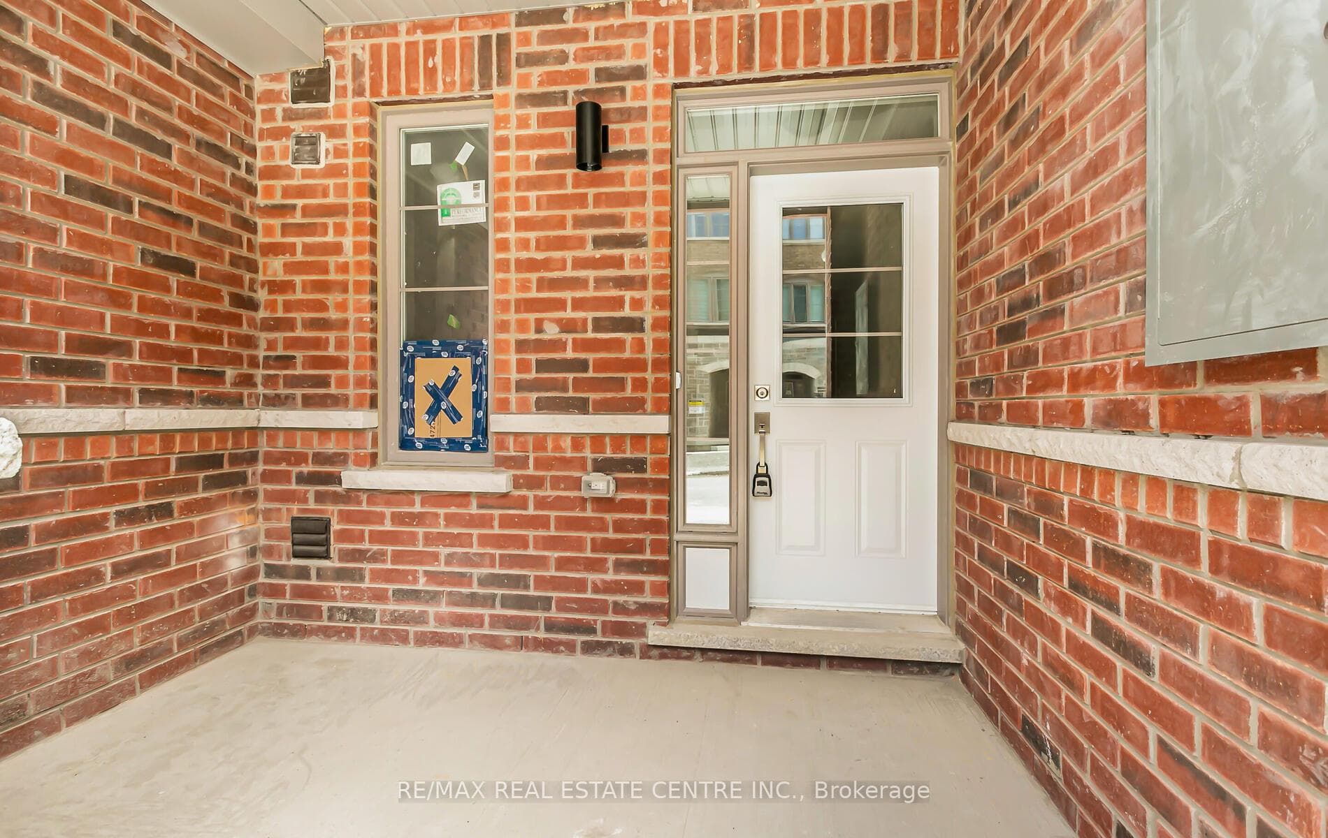 9 Waterside Way photo 3