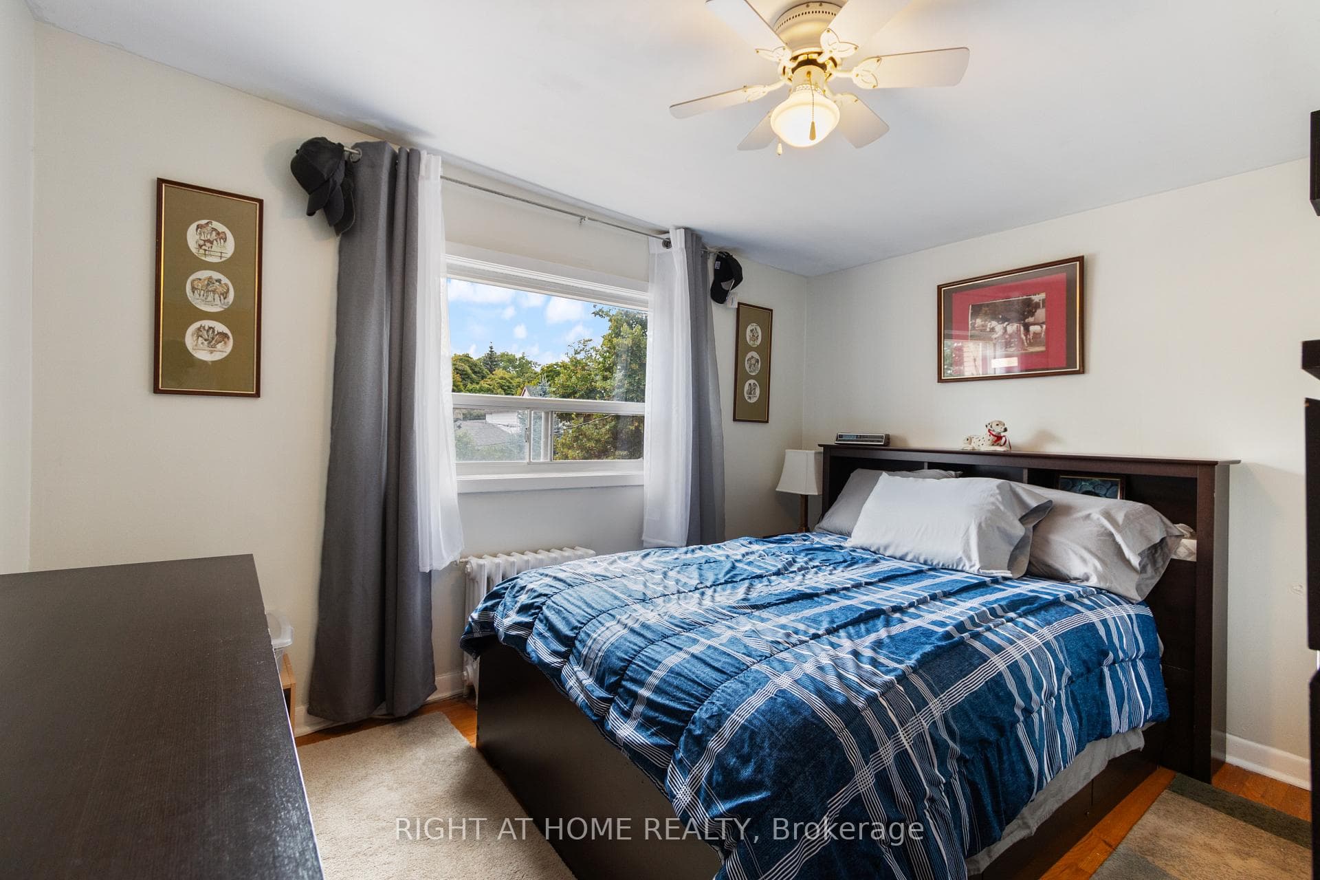 147 Harvie Avenue photo 10