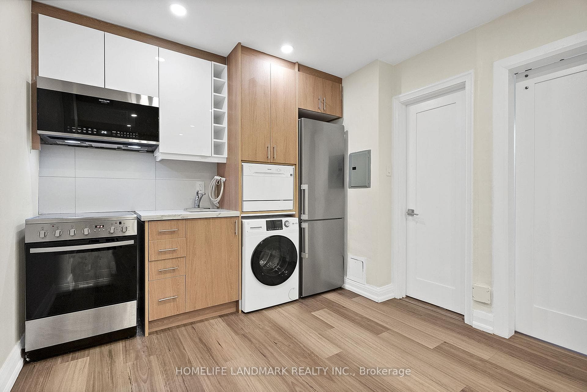 448 Spadina Road Unit 406 photo 6