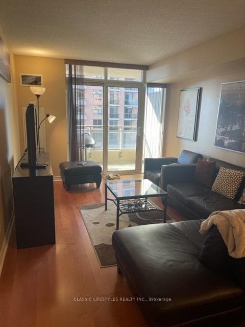 5229 Dundas Street Unit 1011 photo 4