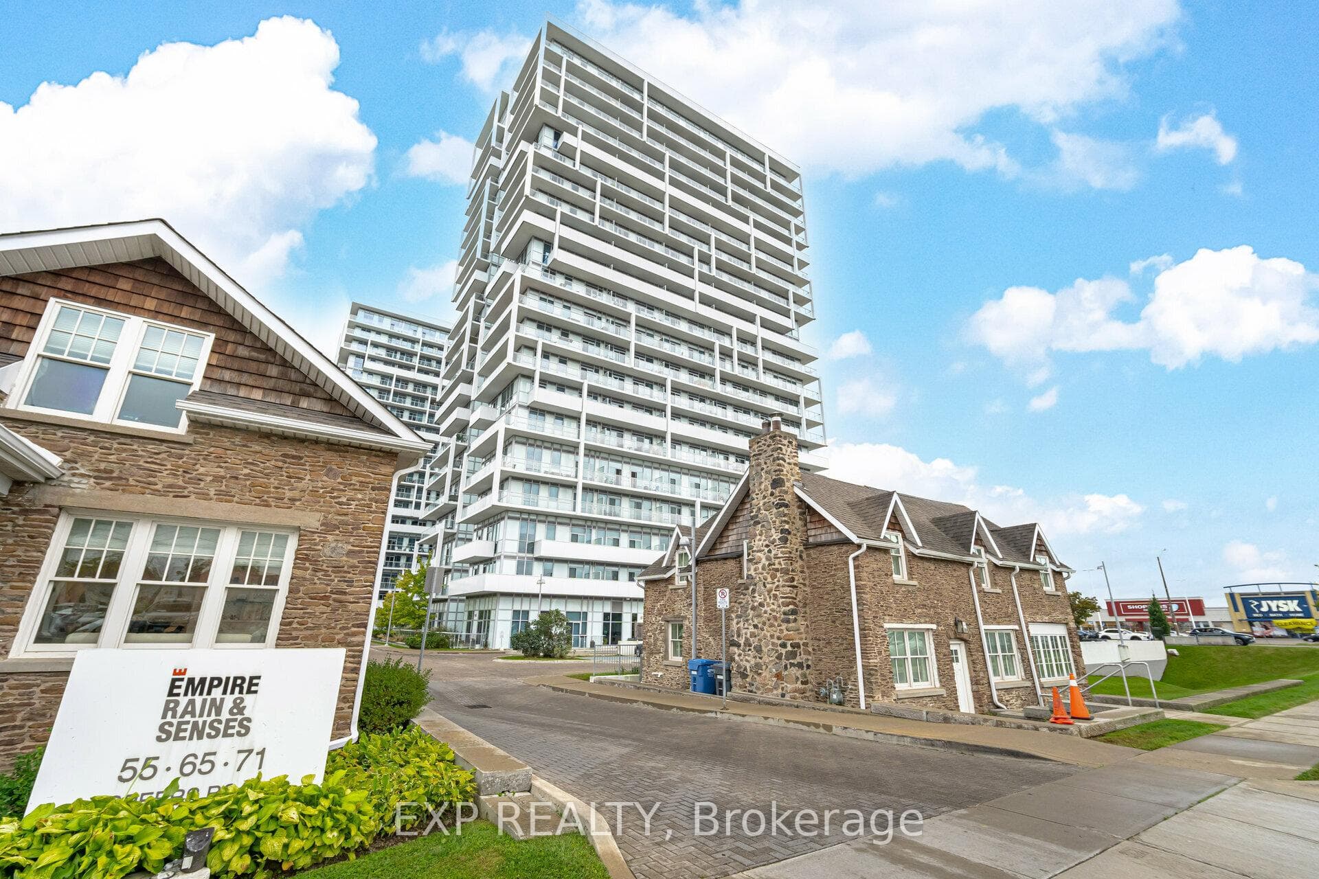 55 Speers Road Unit 1401 photo 33