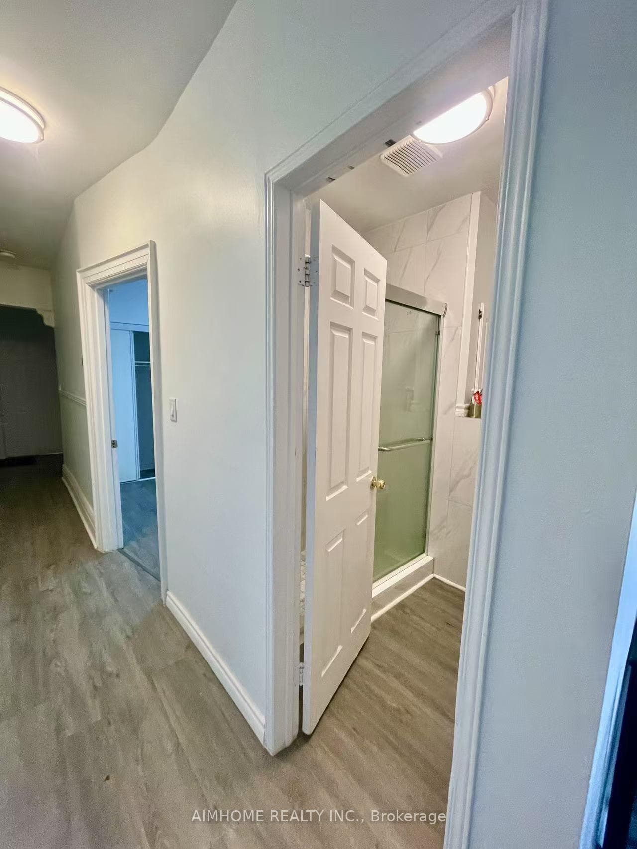 625 Bathurst Street photo 4