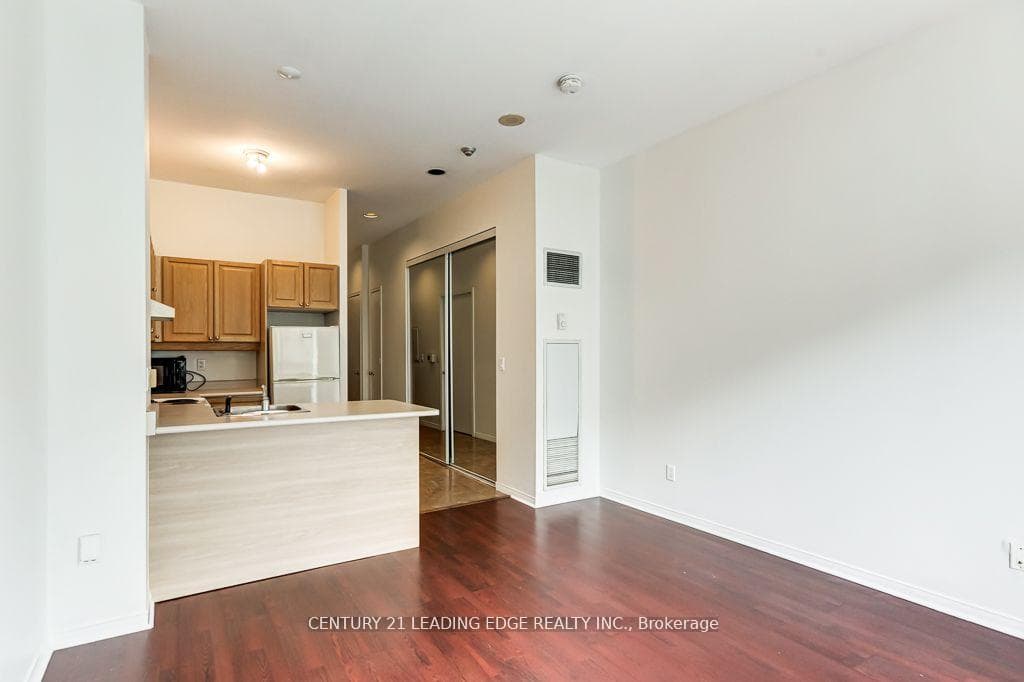 7 King Street Unit 802 photo 15