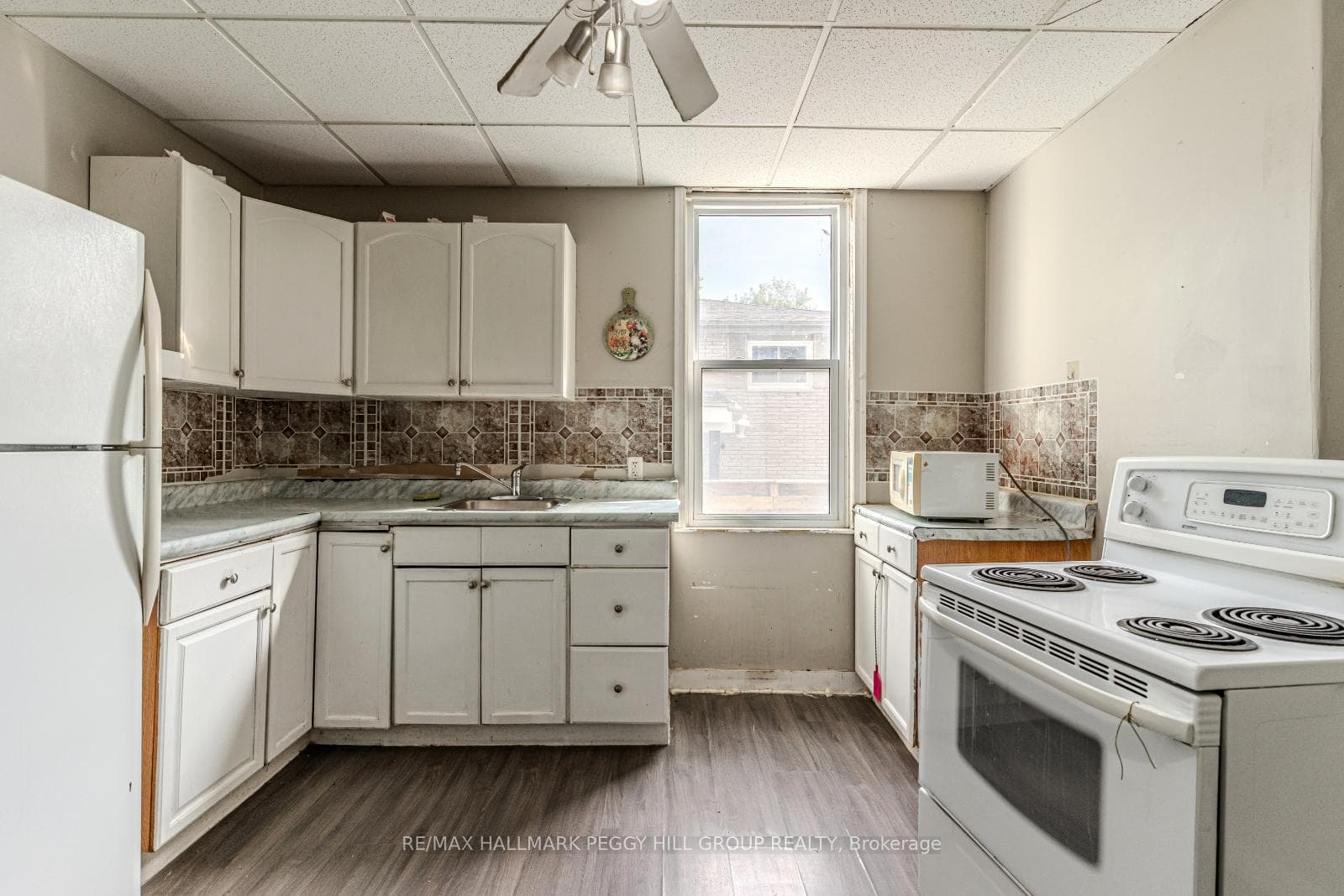 108 John Street Unit B photo 2