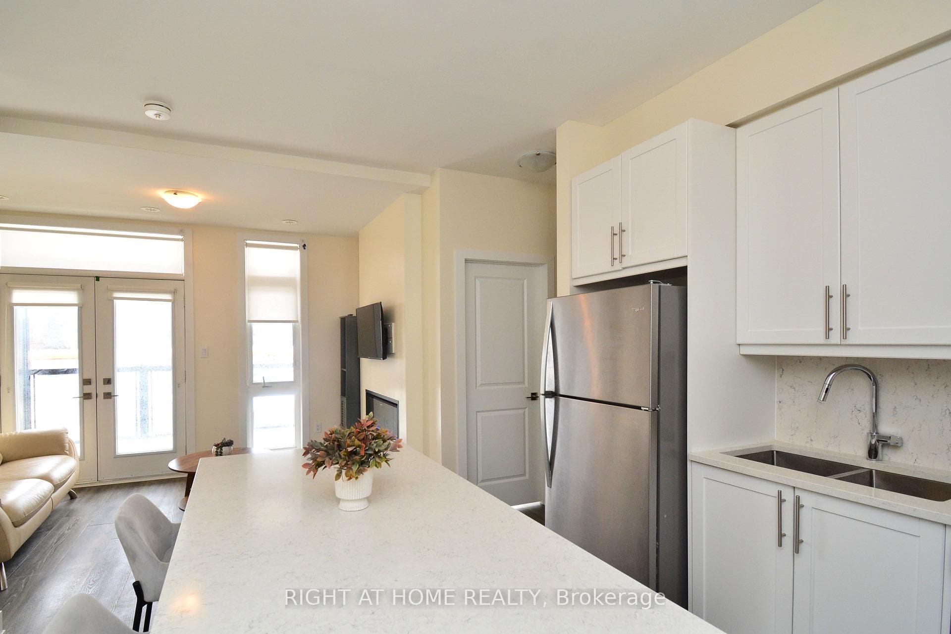 12860 YONGE Street Unit 8 photo 14