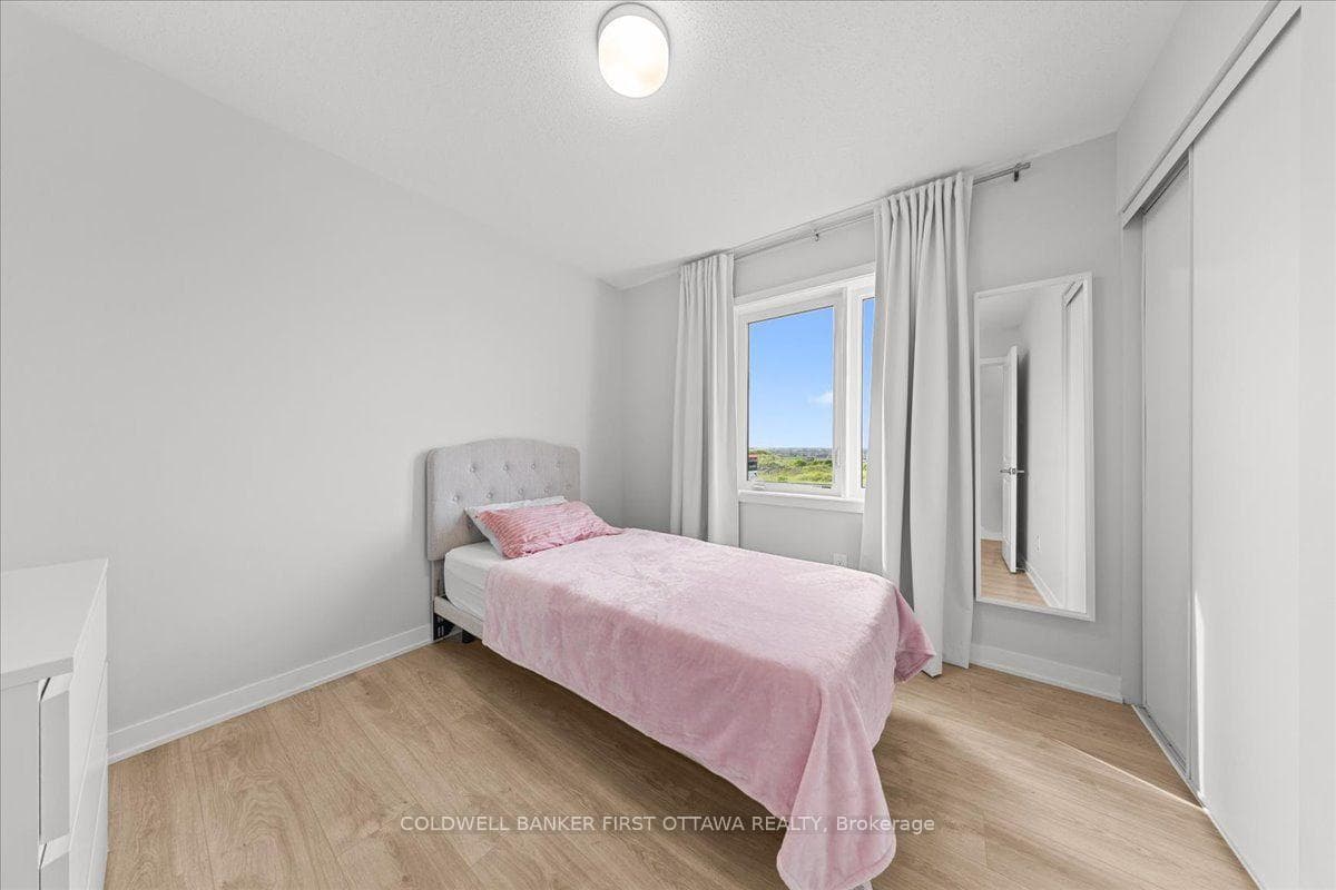 210 PARNIAN Private photo 23