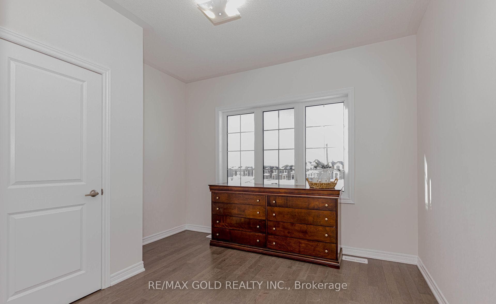 25 Sapwood Crescent photo 31