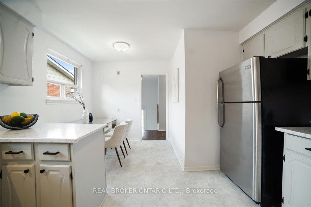 3318 Acala Crescent photo 13