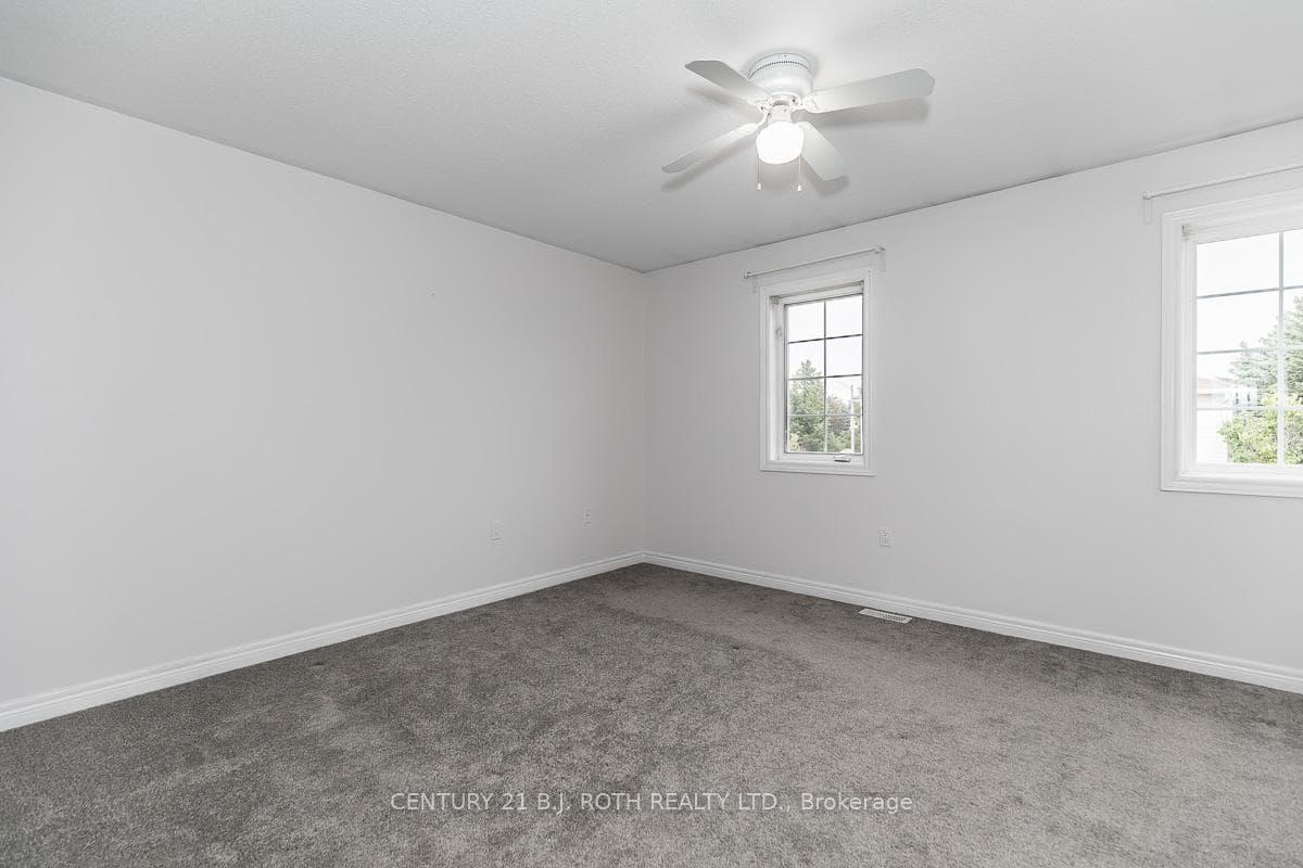 430 Mapleview Drive Unit 18 photo 24
