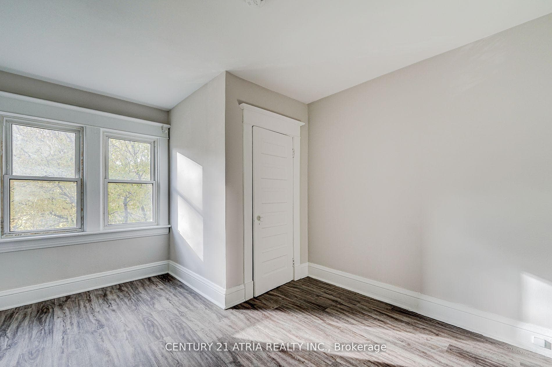 397 Parkside Drive photo 19