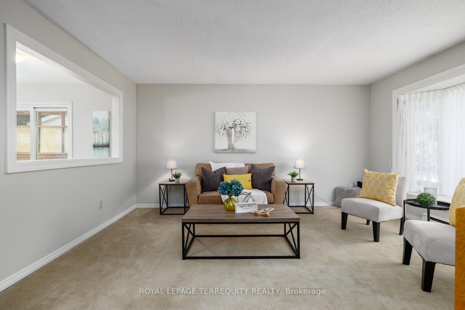 165 Londonderry Street photo 16