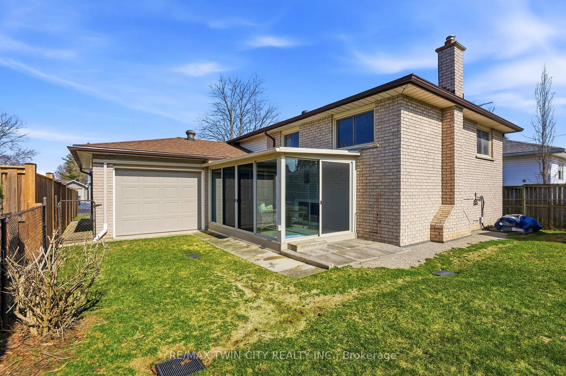 35 Bernard Avenue photo 33